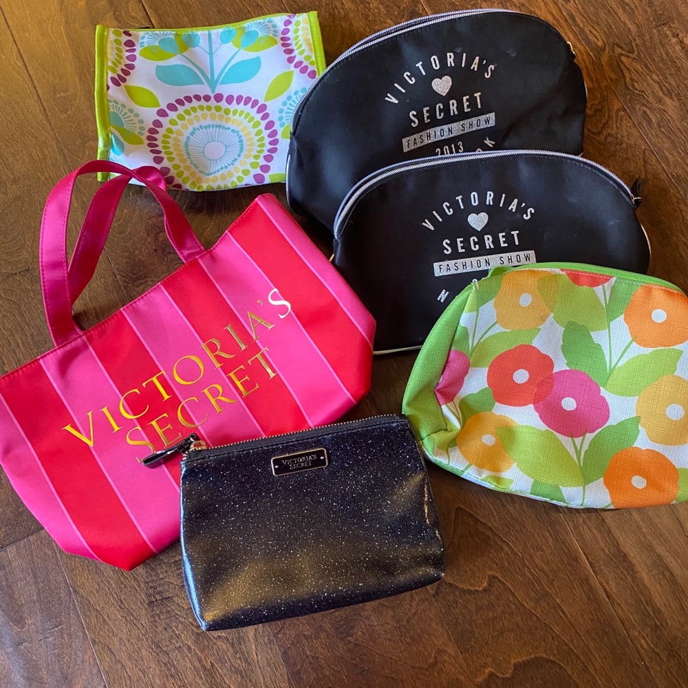 VICTORIA SECRETE AND OTHER BRAND MAKE UP BAGS
